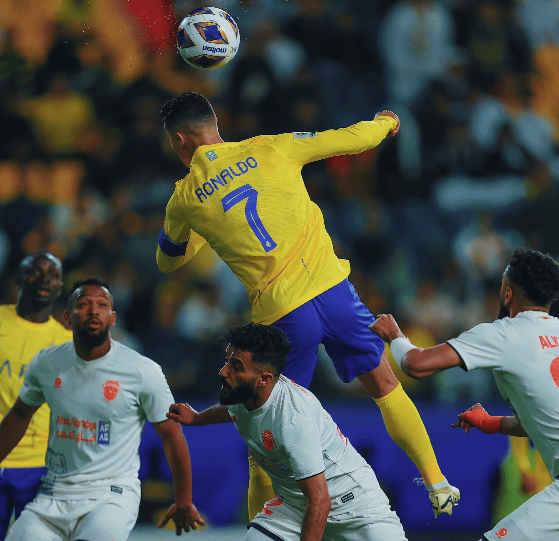 C罗连续十场比赛得分超过高光表现,尤文图斯挑战极限!的简单介绍 C罗连续十场比赛得分超过高光表现,尤文图斯挑战极限!的简单介绍