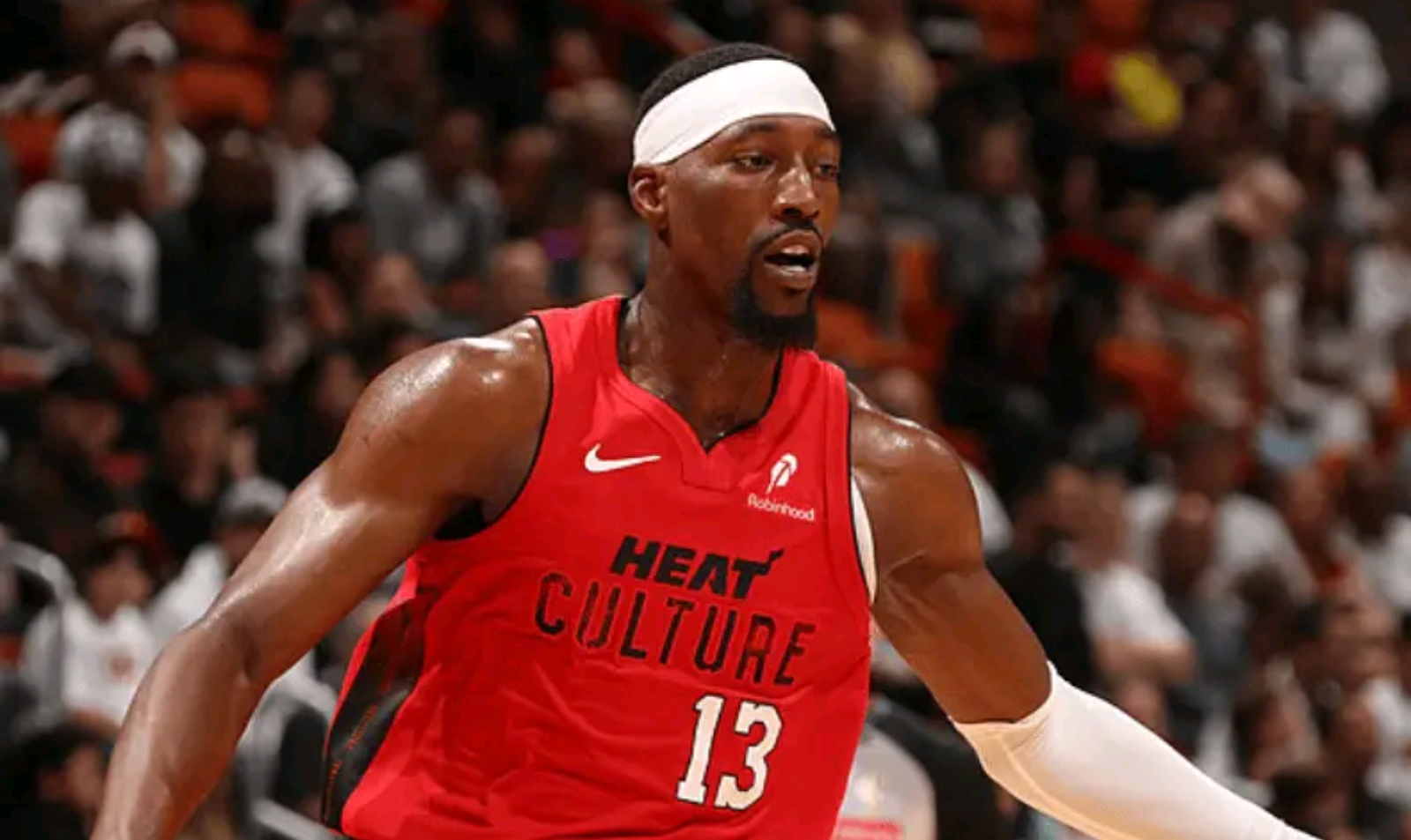 关于巴特勒回归赛场,精彩发挥首场状态亮眼,曼联观众沸腾!的信息 关于巴特勒回归赛场,精彩发挥首场状态亮眼,曼联观众沸腾!的信息